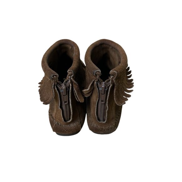 Minnetonka Moccasins Womens Brown Suede Fringe Boots Sz 6 Back Zip Hard Sole - Picture 3 of 9